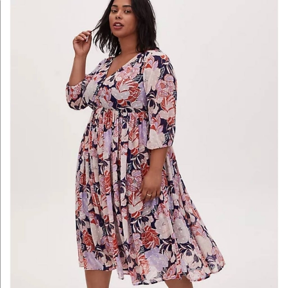 torrid Dresses & Skirts - Torrid Navy Floral Swiss Dot Button Down Tea Length Midi Dress Size 4